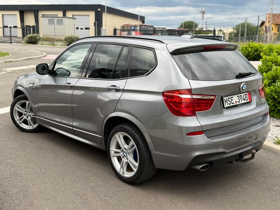 BMW X3 / F25 / 2012 / M-Paket / Line assist