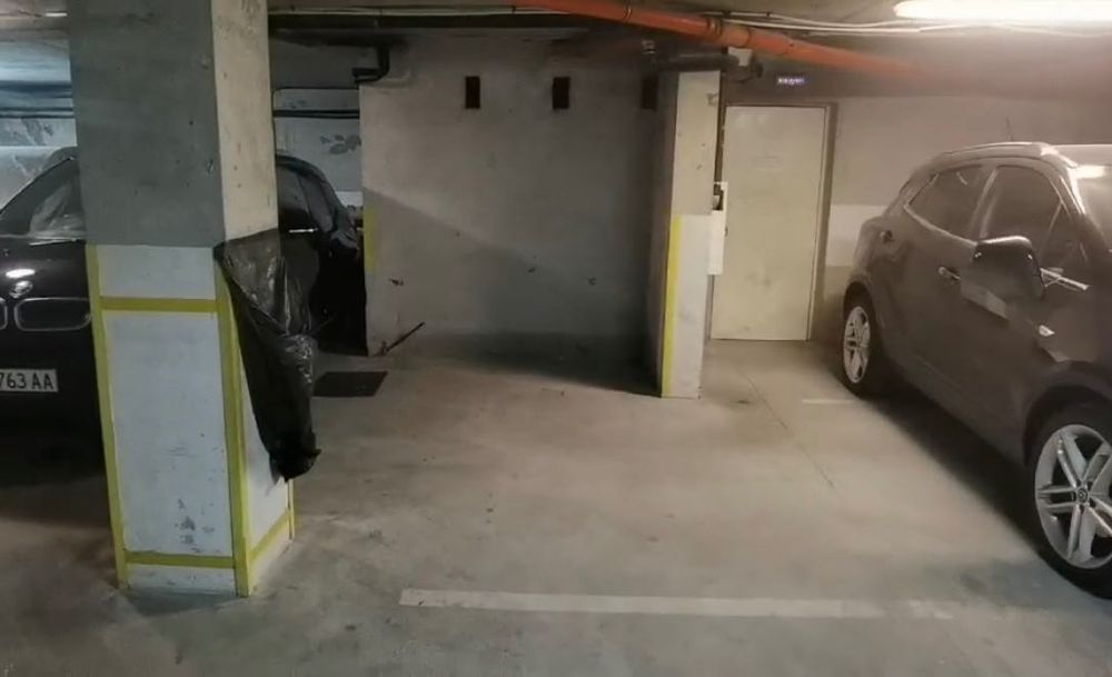 Дава се под наем Гараж / Паркомясто в Варна, Базар Левски - 10 кв.м за 76.5 € - Снимка #7