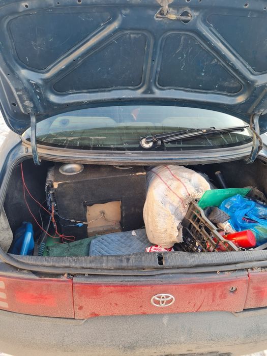 Продам  таету на полном ходу