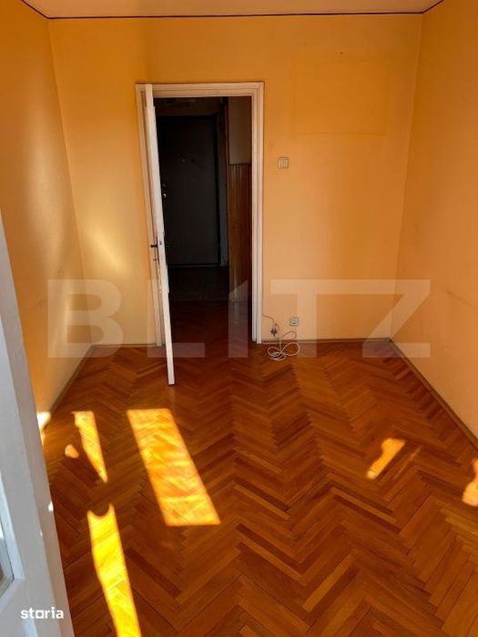Apartament cu 3 camere, 63 mp - zona Dacia, Oradea — fotografia 2