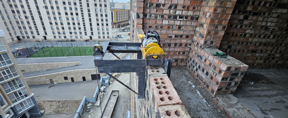 Лебётка для подъёма стройматериалы