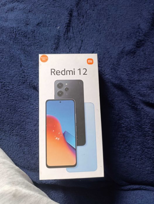 Продавам телефон редми 12