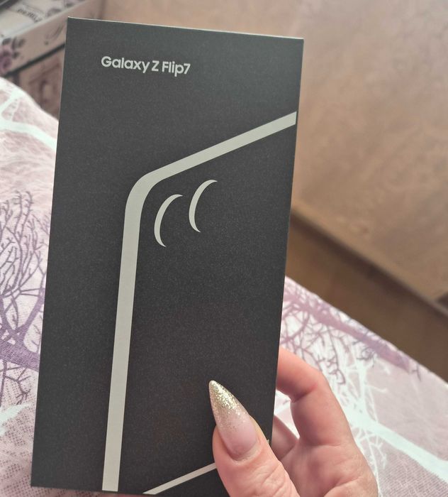 Sammsung Galaxy Z Flip7