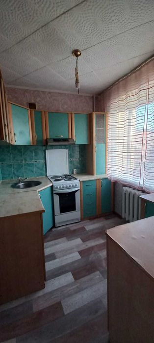 Продам 4-х комнатную квартиру