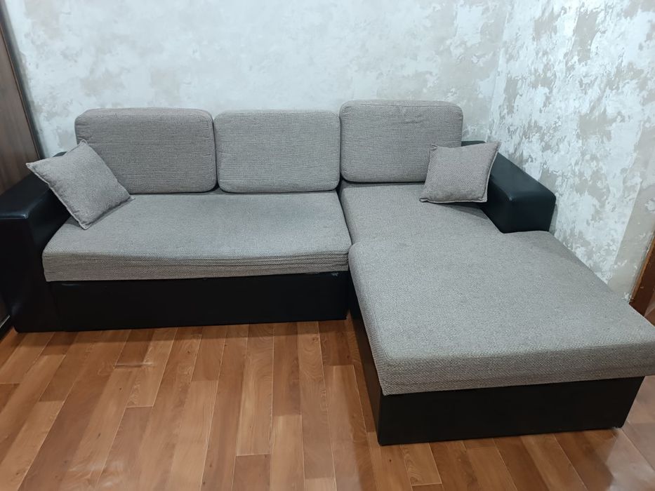 Диван для гостиной