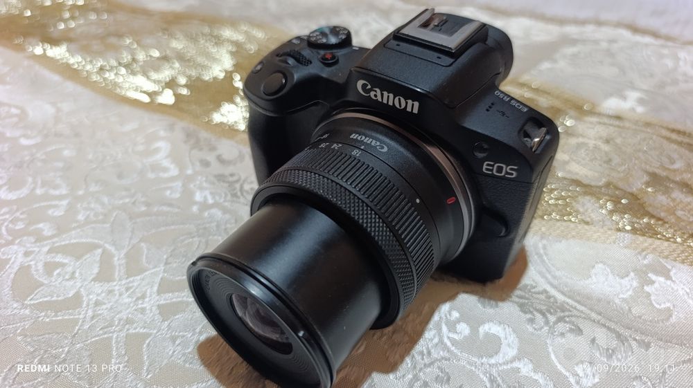Canon r50 komplekt