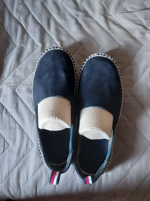 Продавам мокасини Tommy  Hilfiger