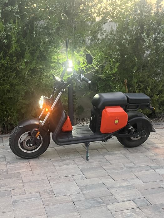 Moped electric fara permis