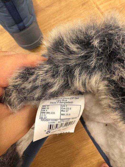 Cizme iarnă Quechua damă mărimea 37, îmblănite, stare excelentă