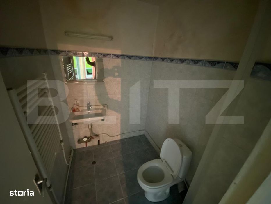 Apartament cu 4 camere, decomandat, 78 mp, 2 bai, et intermediar, Damb