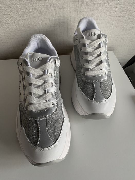 Сникърси Liu Jo Eva 02, бели - 39 номер, с дефект