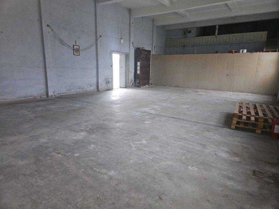 depozit de inchiriat Rm Valcea