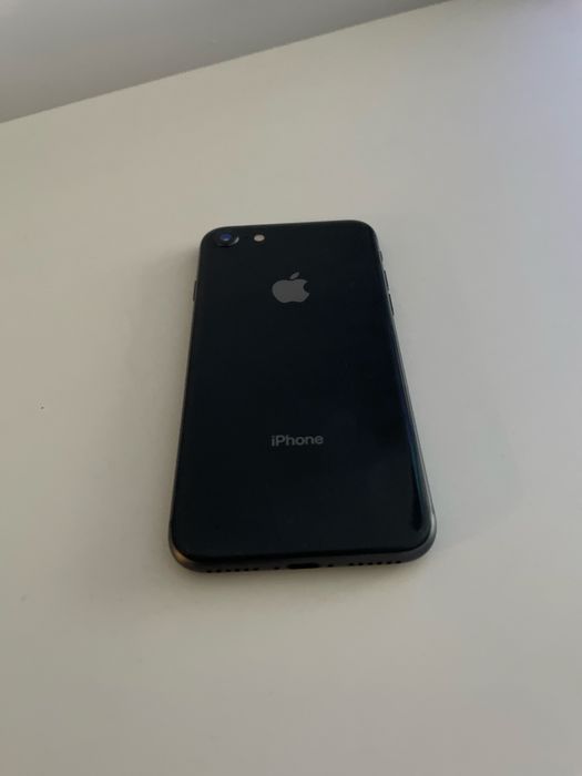 Iphone 8 black 86% baterie 64 gb