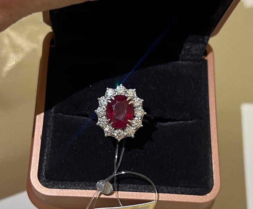 Золотое кольцо с рубином