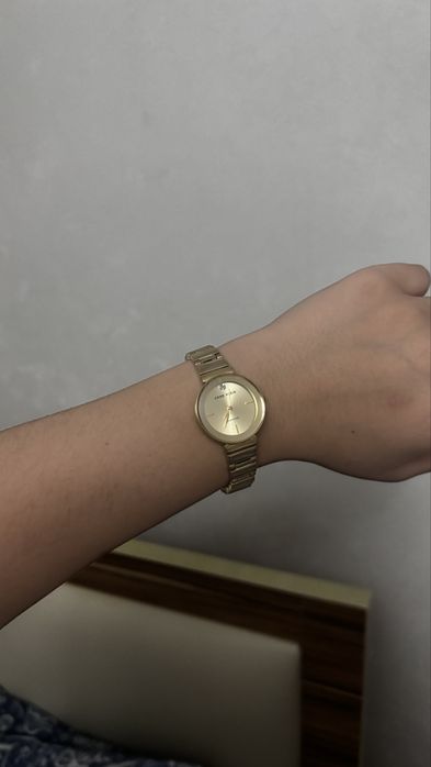 часы от бренда Anna Klein