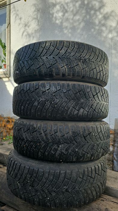 Диски с зимними шипами мишлен 215/65/R16