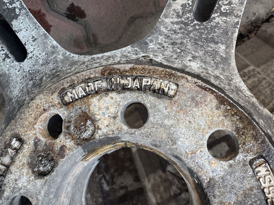 Продам R15 диски с резиной