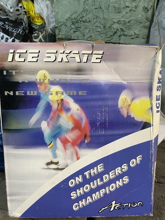 Коньки фигурные(женские)