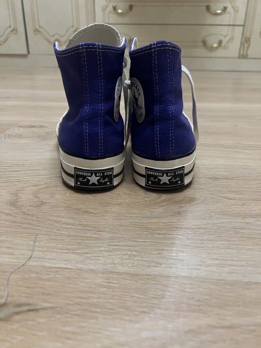 Продам конверсы оригинальные