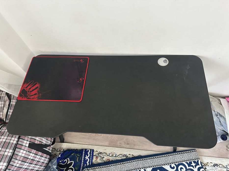 Игравой стол компьютерный стол