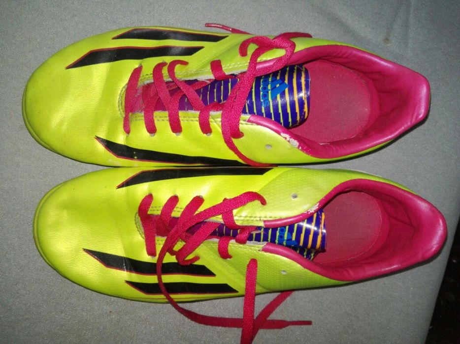 Бутонки Adidas