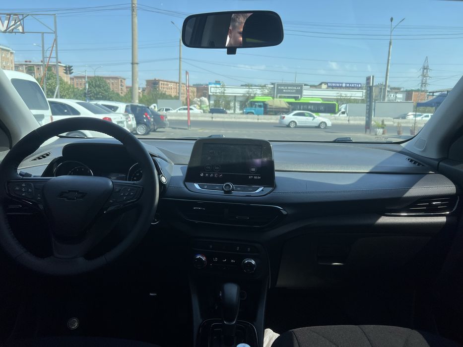 Treker 2 qora rangi ideal xolatda