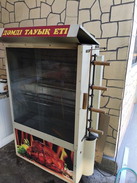 Витринной холодильник, гриль апарат,