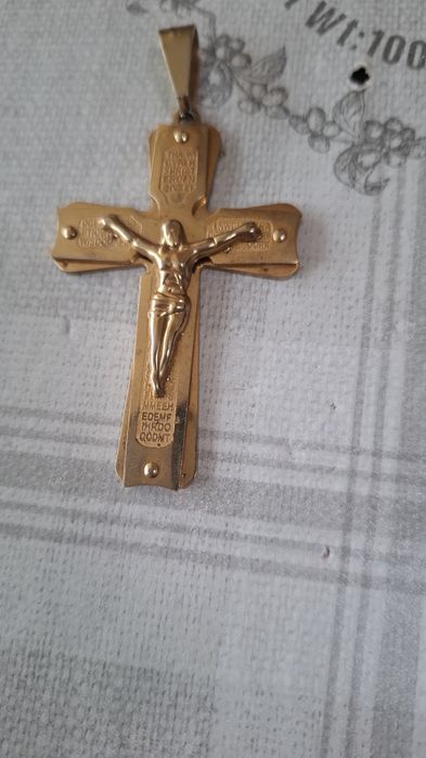 Ланец  кръст и гривна