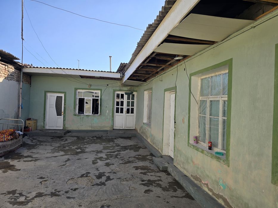 Шошилинч даромад келтириб турган(700 доллар) уй сотилади.