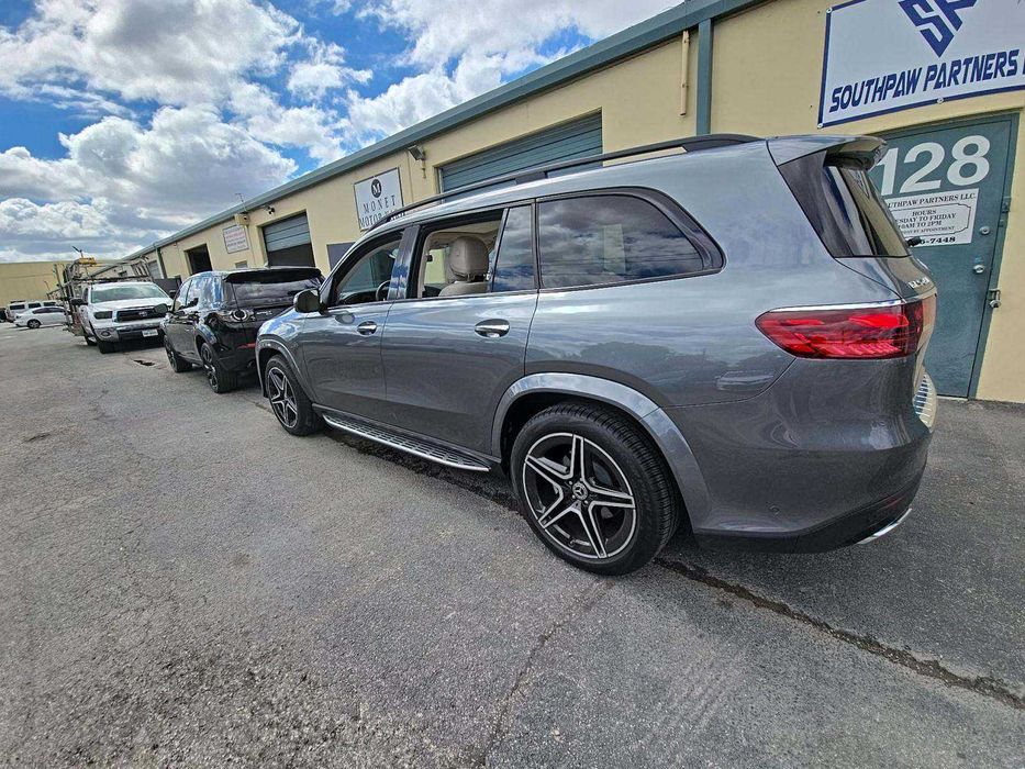 2025 Mercedes-Benz GLS 450 4MATIC