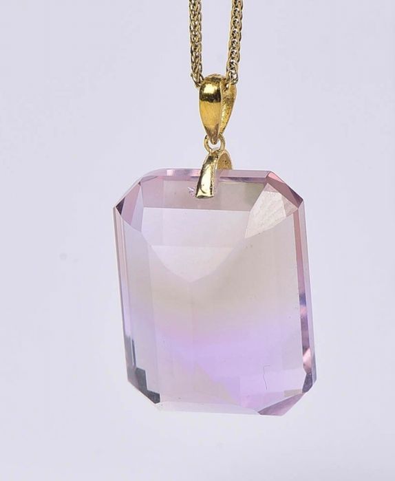 Colier aur 18k  cu pandantiv ametist 17.75 carate