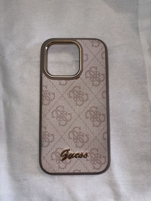 Кейс iphone 14 pro Guess