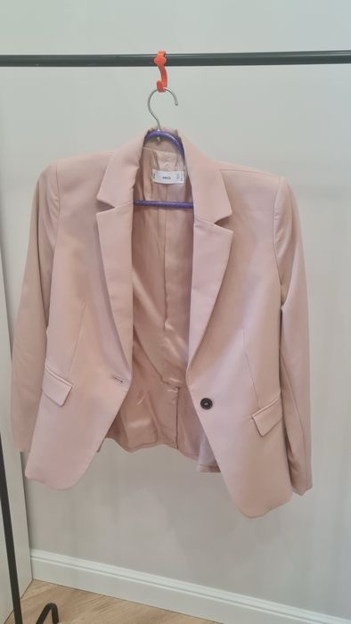 Продам костюм Mango