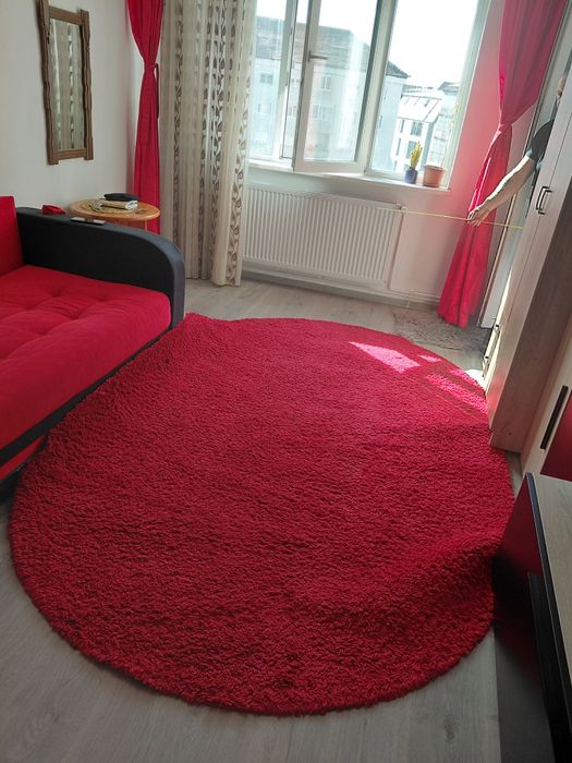 Covor 1.90 latime si lungime 2.90 in calitate foarte buna