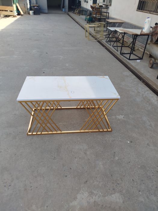 Loft mebel jurnalniy stol