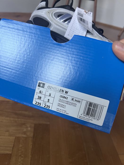 Маратонки Adidas Ozmillen дамски 38