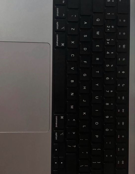 SCHIMB CU PC MacBook Pro 14”