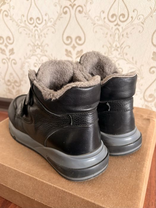Зимние ботинки 39р