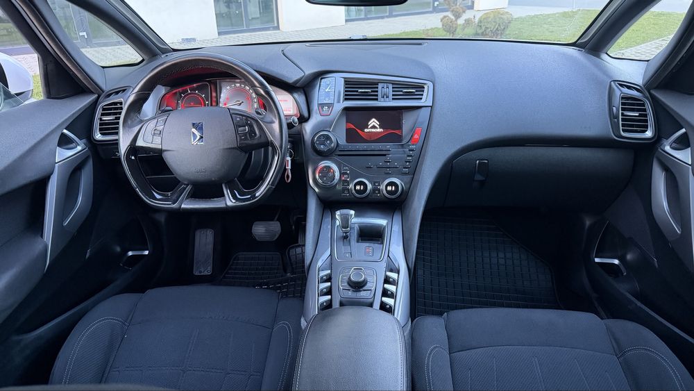 Citroen DS5 2014 E5 Facelift 1.6 D 120 CP Automat Navi Full Led