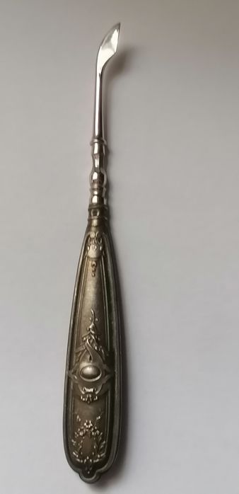 Ustensila maner argint manichiură