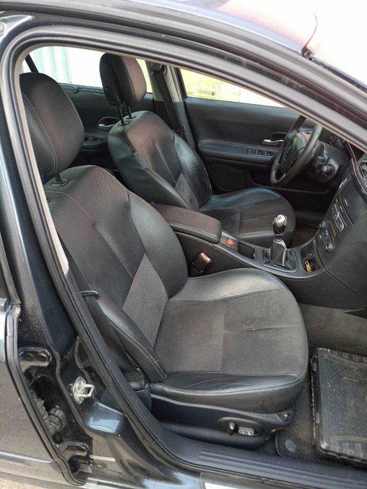 Рено Лагуна на части