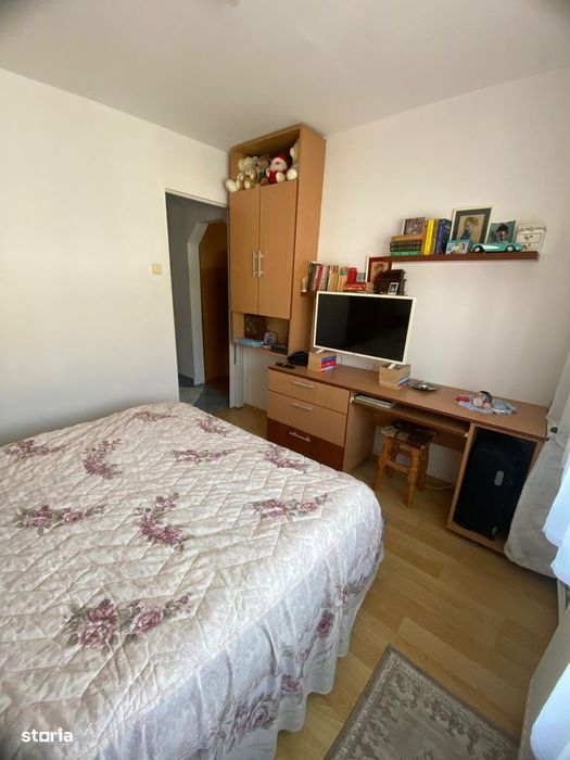 Apartament primitor, mobilat si utilat,zona Restaurant Miorita