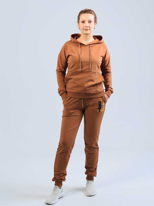 Продается Спортивный женский костюм, двойка, повседневный с принтом