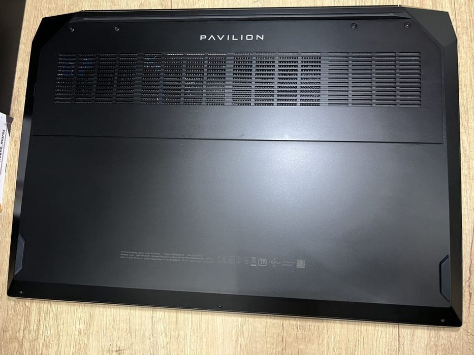 Laptop Gaming HP Pavilion 15-ec2097nq Ryzen 5 5600H Nvidia RTX 3050 Ti 4Gb VRAM 16Gb RAM 512Gb SSD