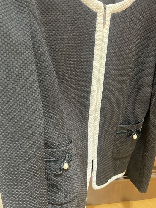 Ayollar Klassik Kastyumi