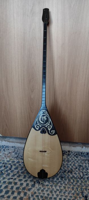 Домбыра сатылады 100мың