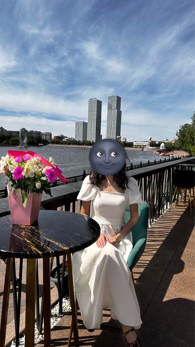 Белое красивое платье