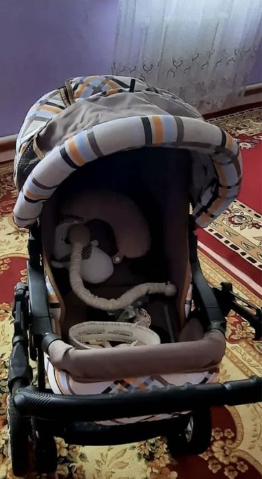 Продам коляску пользовались всего 2 раза