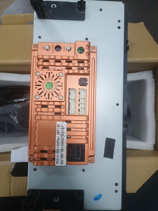 Android на Прадо 250