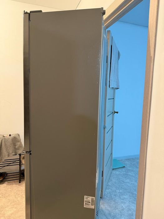 Продам холодильник LG